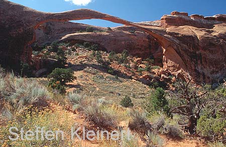 arches np - landscape arch - utah - national park usa 061