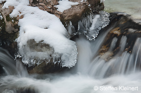 036 Deutschland - Bayern - Im Zauberwald - Wasser-Eis-Impressionen