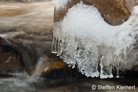 041 Deutschland - Bayern - Im Zauberwald - Wasser-Eis-Impressionen