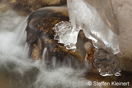 043 Deutschland - Bayern - Im Zauberwald - Wasser-Eis-Impressionen