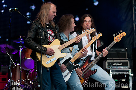 010 QUO - Status Quo Coverband