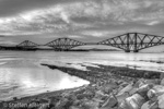 2700 Schottland, Edinburgh, Firth of Forth Bridge, abends