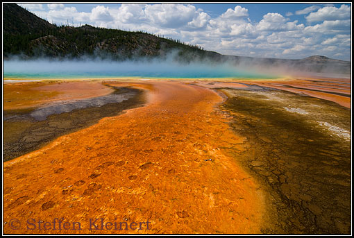 USA, Yellowstone NP, Grand Pismatic Spring